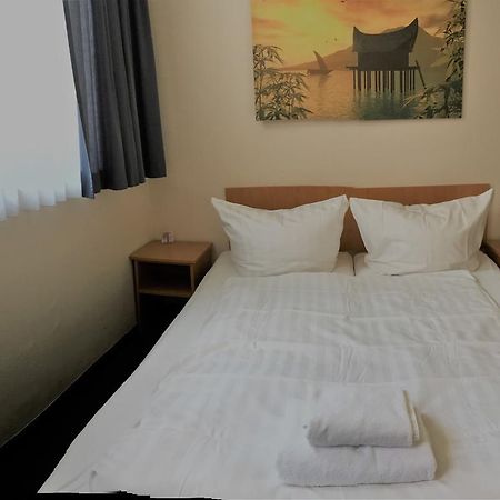 Hotel La Isla Köln Ngoại thất bức ảnh