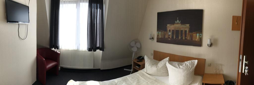 Hotel La Isla Köln Ngoại thất bức ảnh