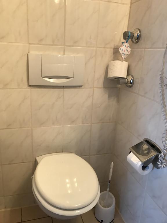 Hotel La Isla Köln Ngoại thất bức ảnh