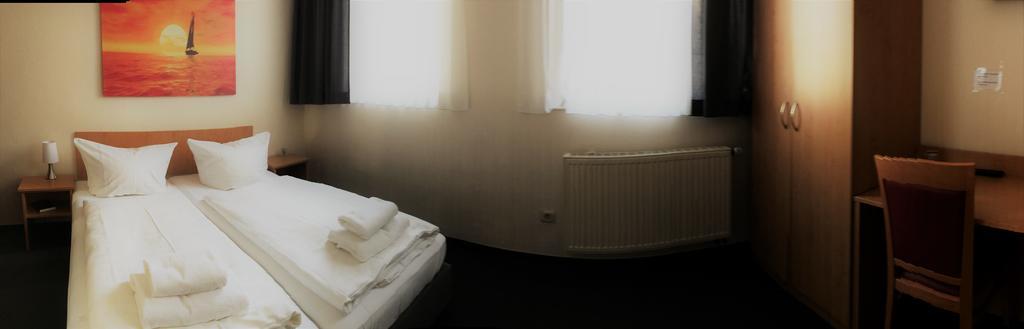 Hotel La Isla Köln Ngoại thất bức ảnh
