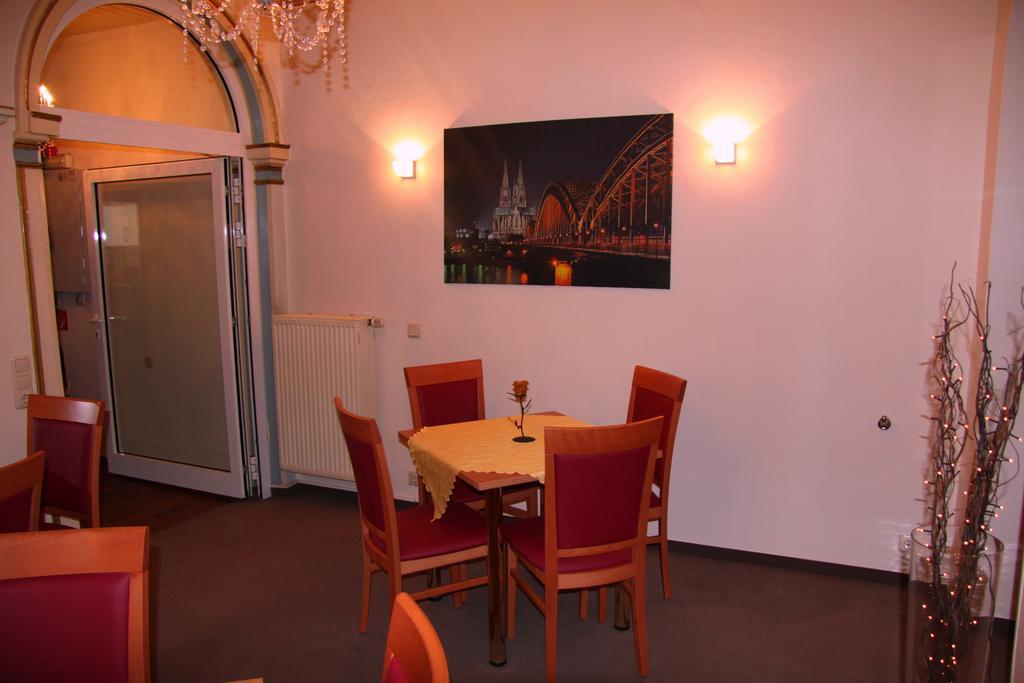 Hotel La Isla Köln Ngoại thất bức ảnh
